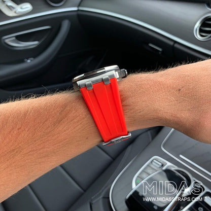 MIDAS AP Royal Oak Offshore Diver 15710ST red rubber replacement strap wrist shot