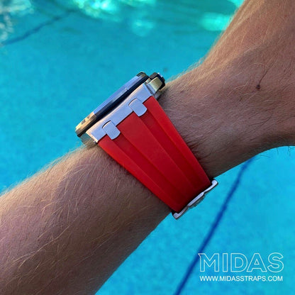 AP Royal Oak Offshore 15710ST red rubber strap wrist shot close up MIDAS straps