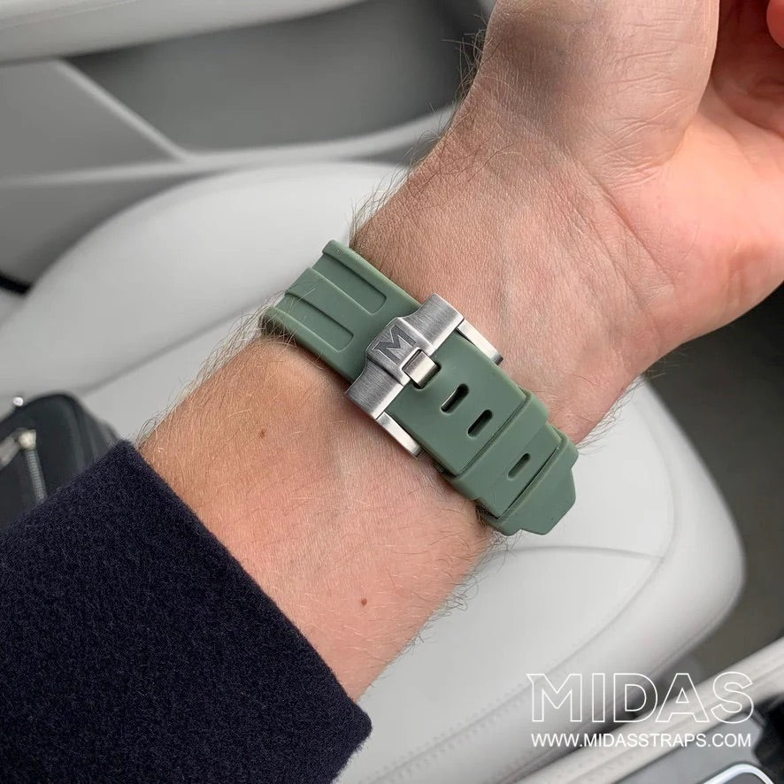AP Royal Oak Offshore 42mm khaki green rubber strap wrist photo outdoor MIDAS straps